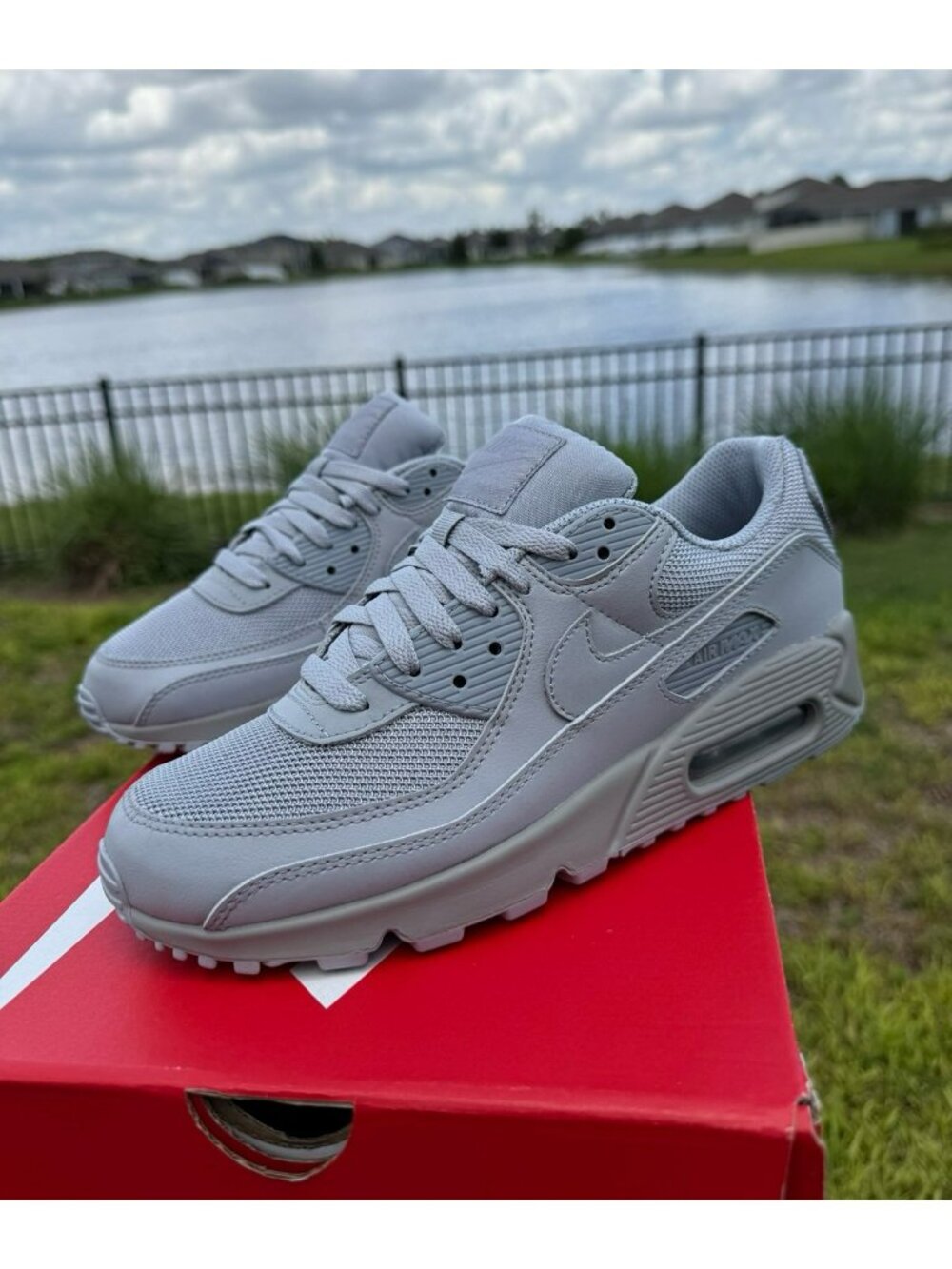 * 8.5 WOMEN'S NIKE AIR MAX 90 WOLF GREY CN8490-001 RUNNING SNEAKERS - Picture 2 of 8